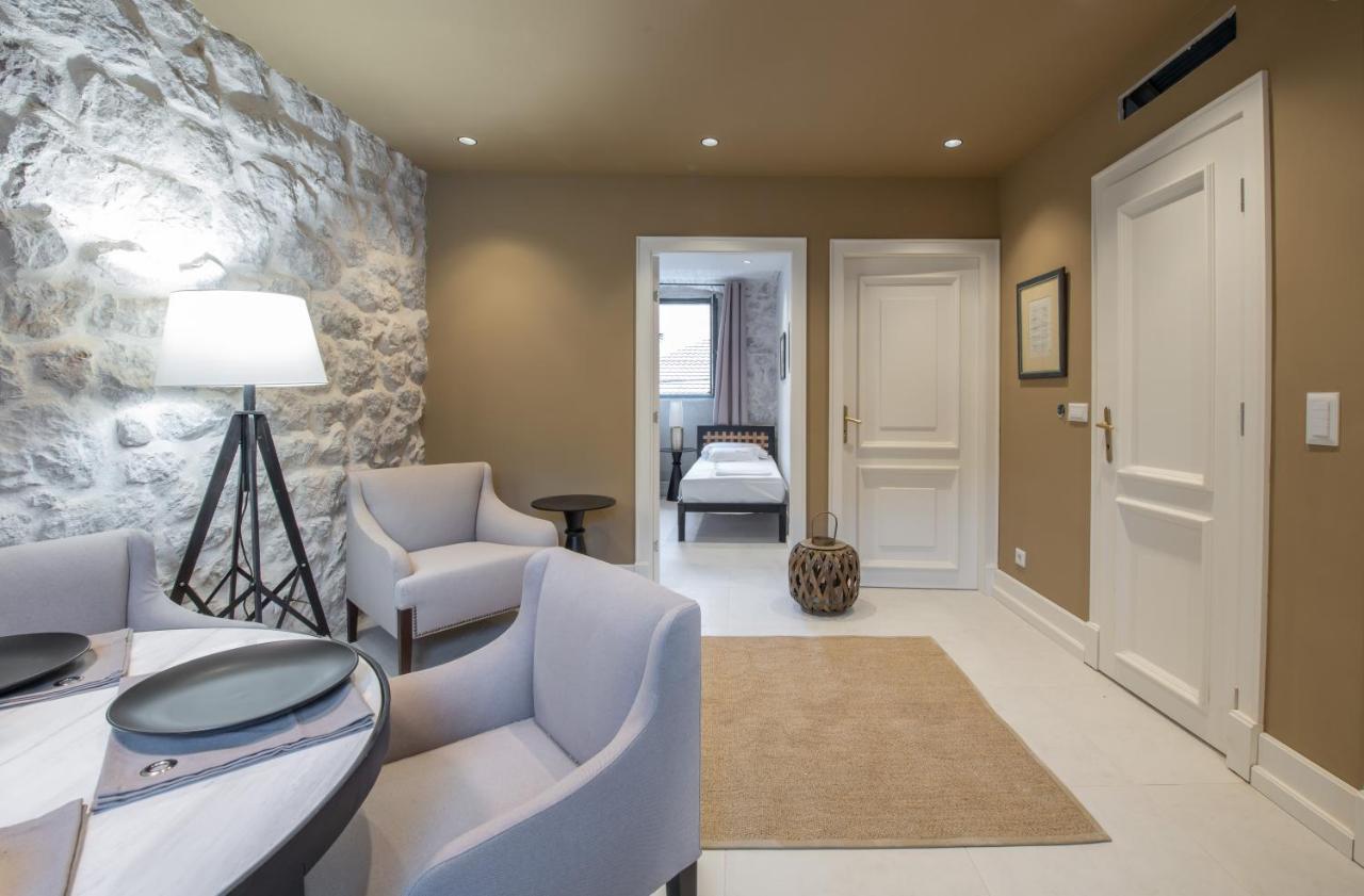 Apartments Gabela Рисан Екстериор снимка